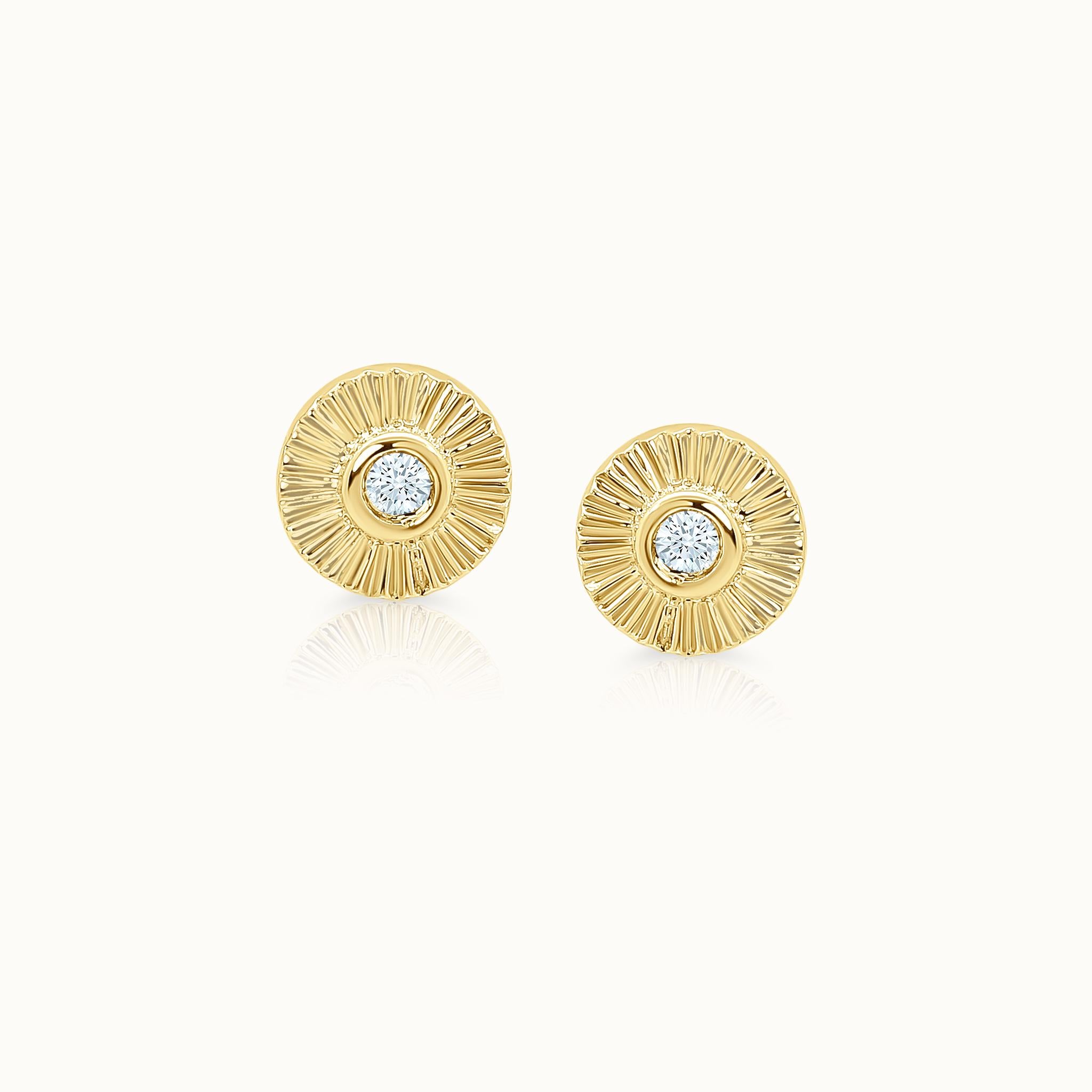 Ribbed Radiant Round Diamond Studs
