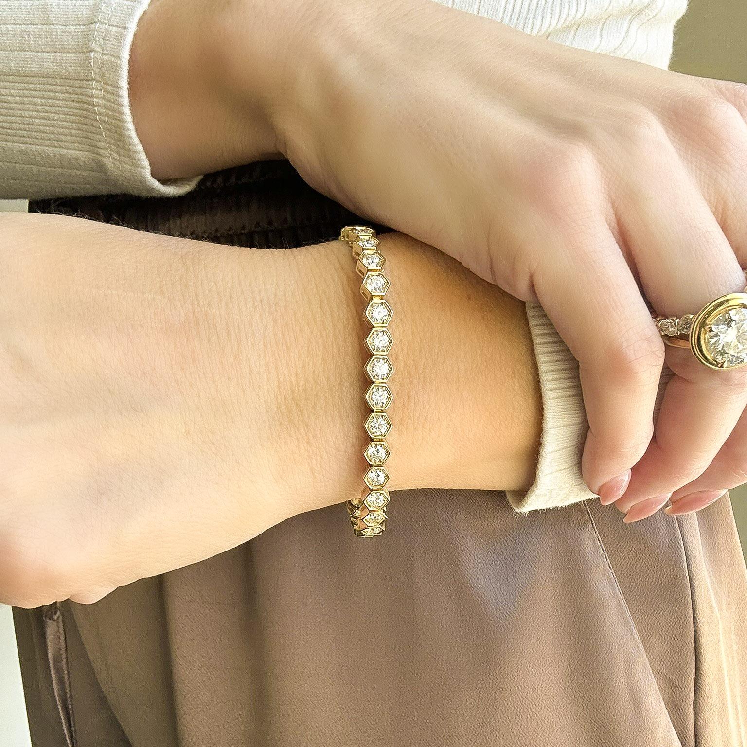 Round Bezel Set Hexagonal Line Bracelet