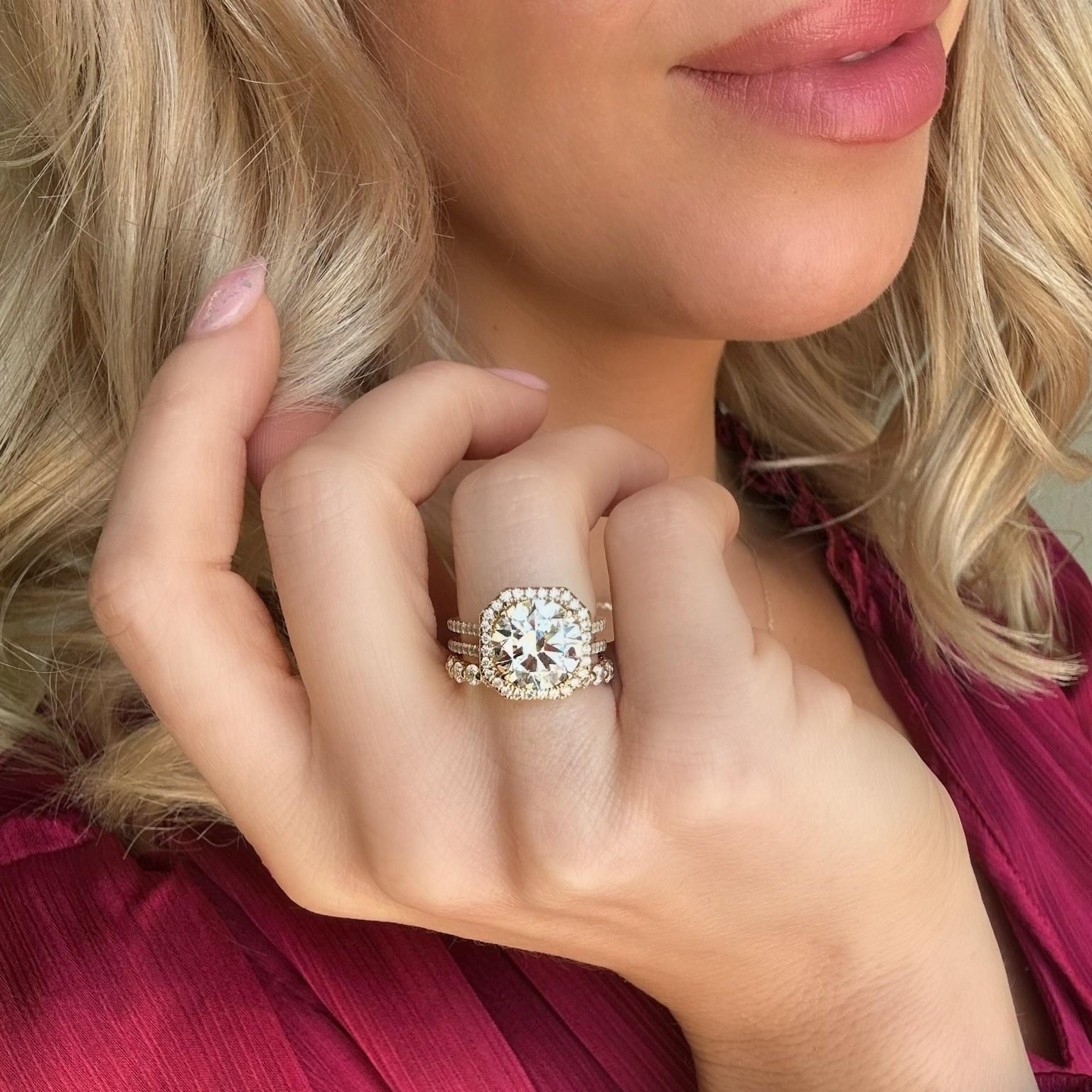 Gabriella Diamond Halo Round