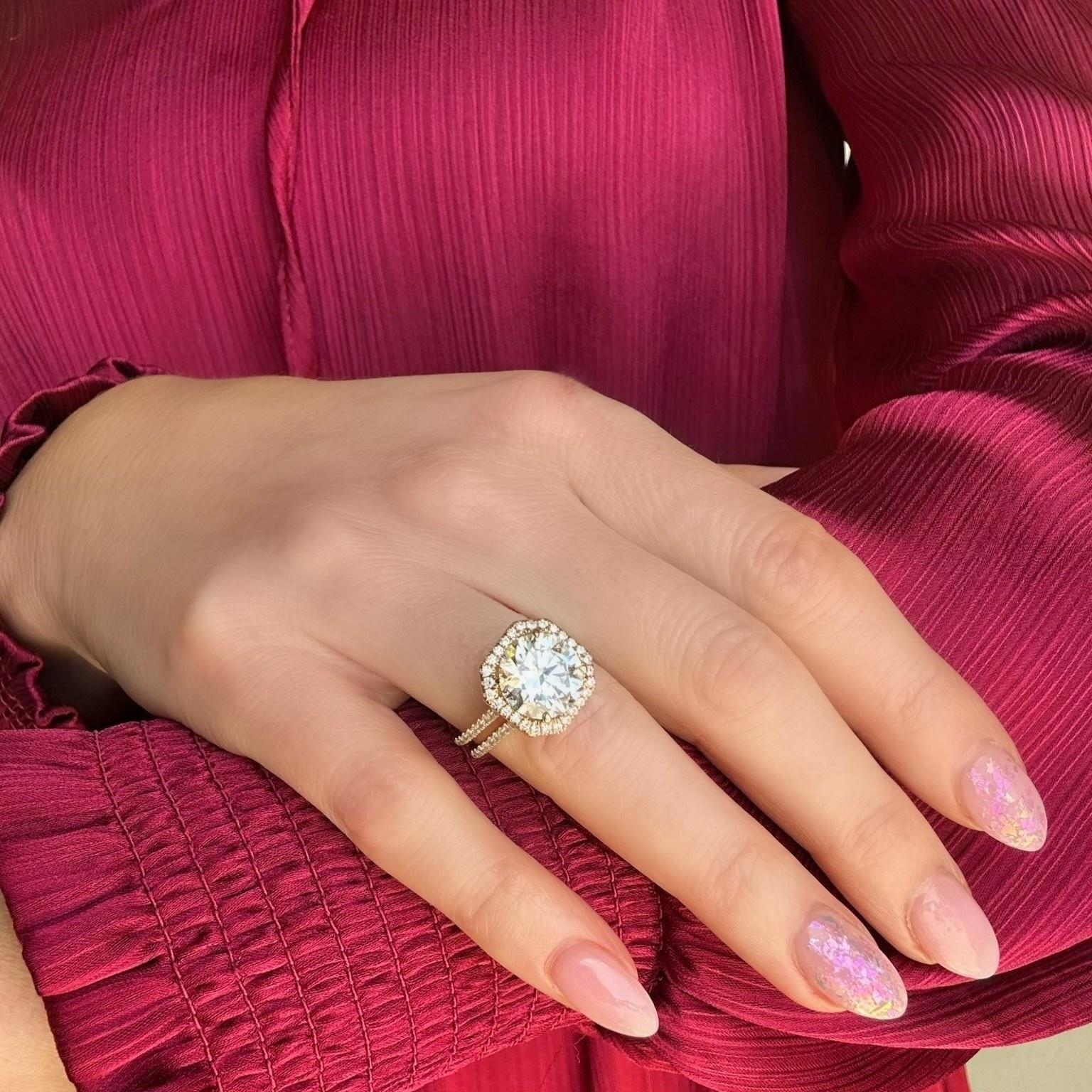 Gabriella Diamond Halo Round