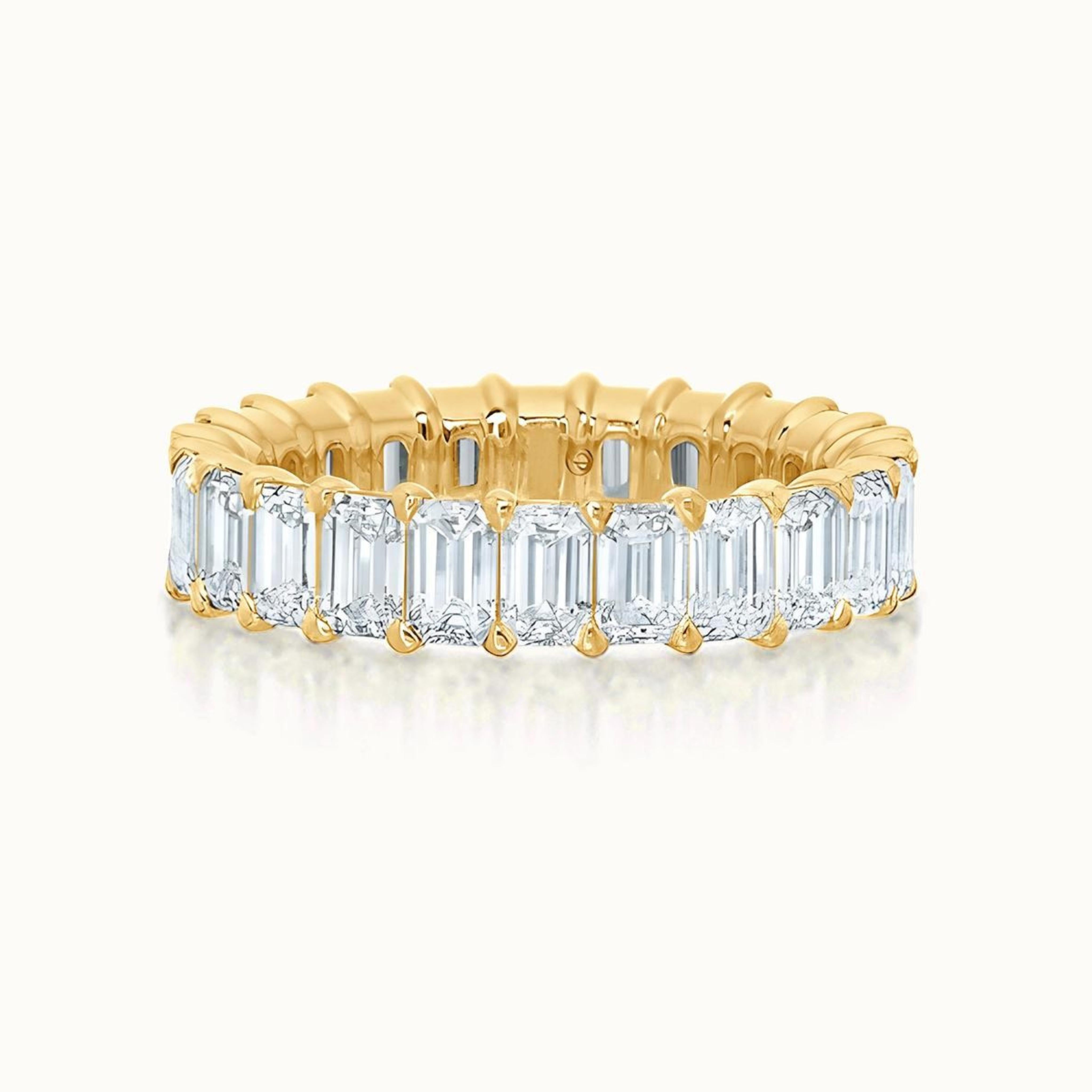 Savannah Emerald Cut Diamond Eternity Band