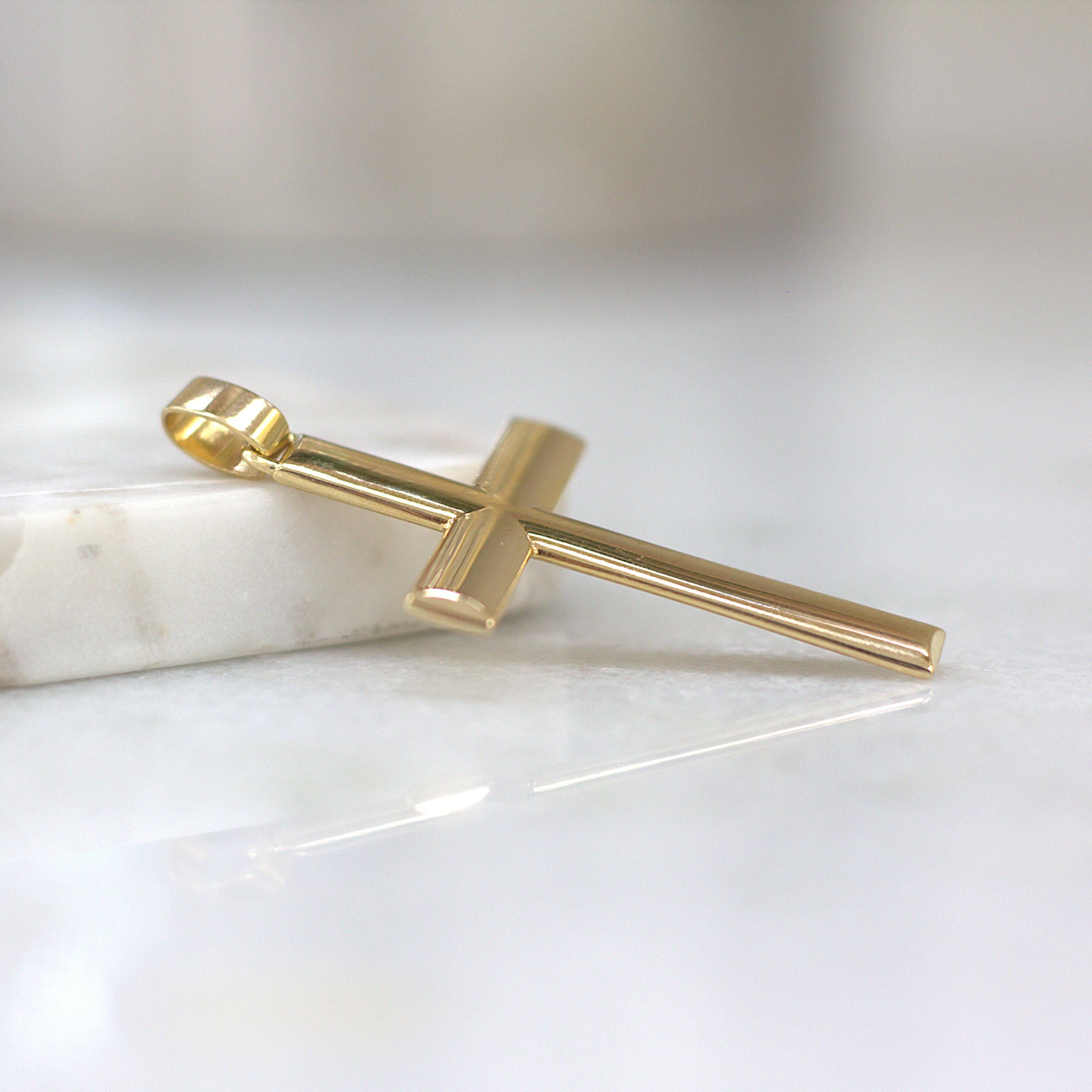 ESTATE Gold Cross Pendant