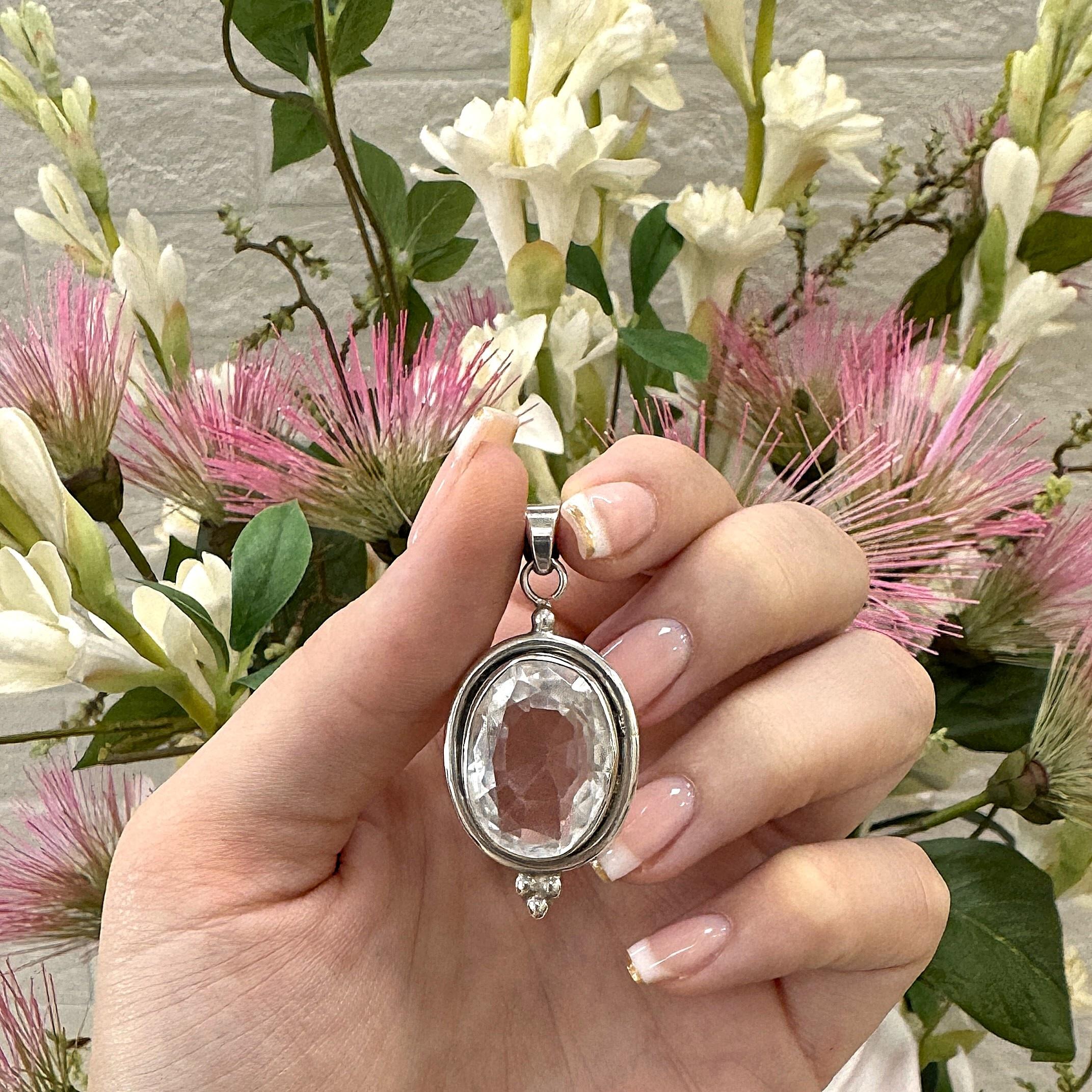 ESTATE Oval White Topaz Pendant