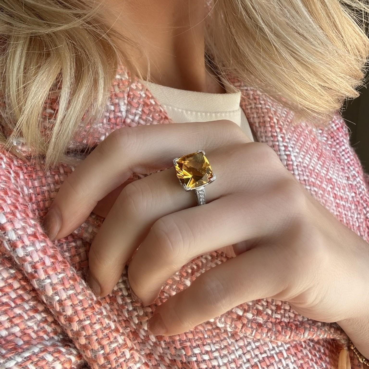 ESTATE Citrine & Garnet Ring