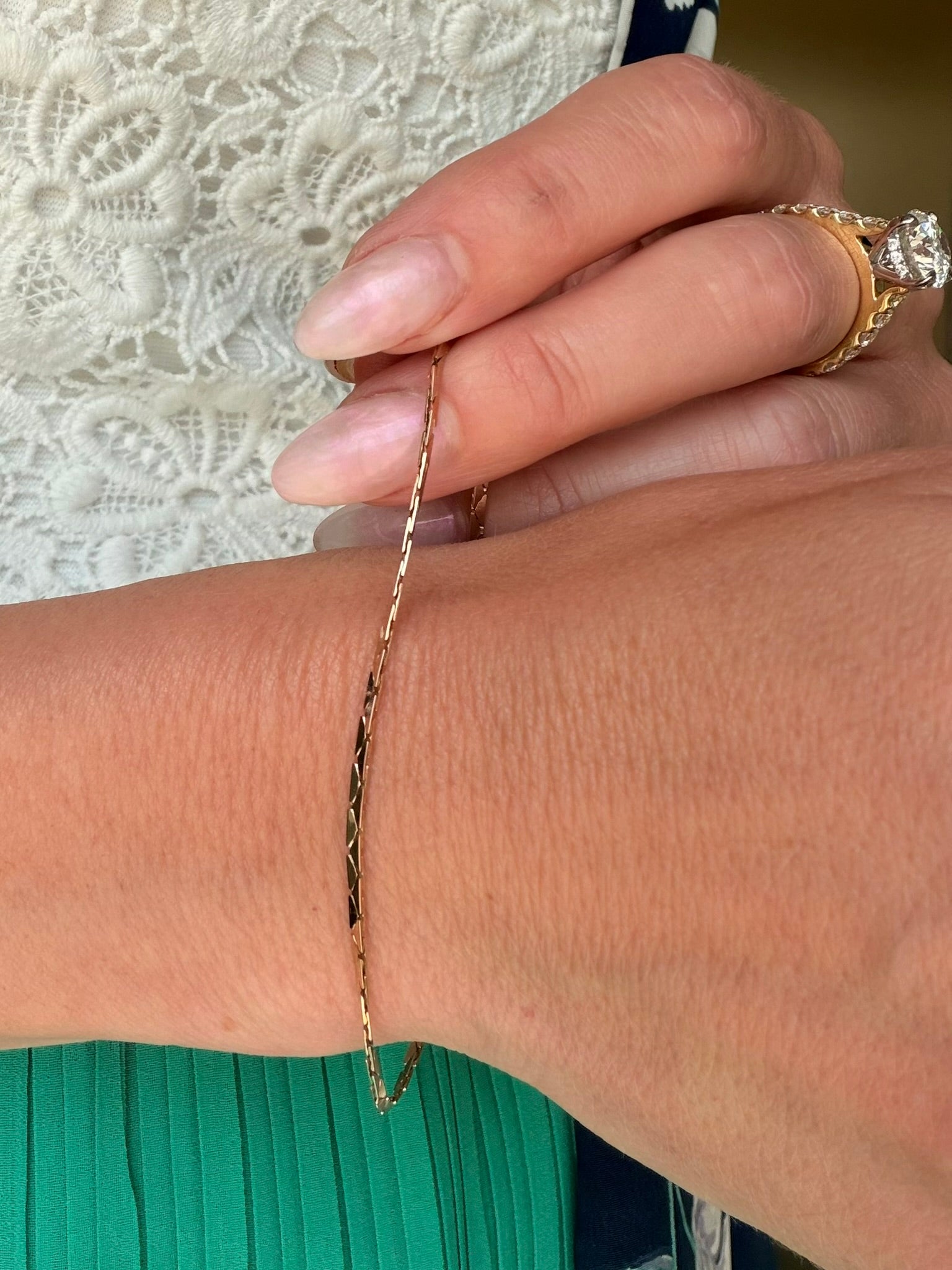 ESTATE 14k Yellow Gold Triangle Link Bracelet