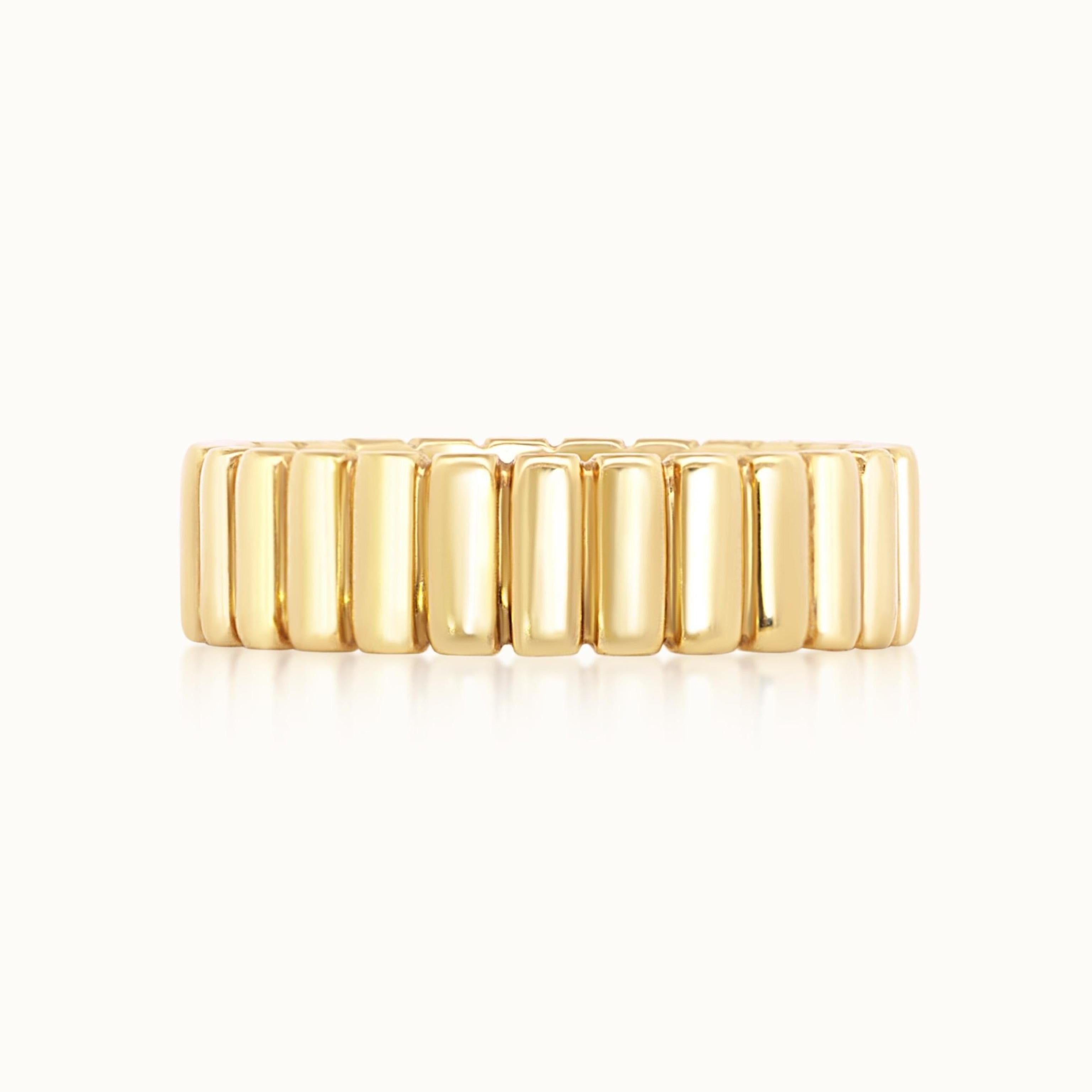 Aubri Fluted Band