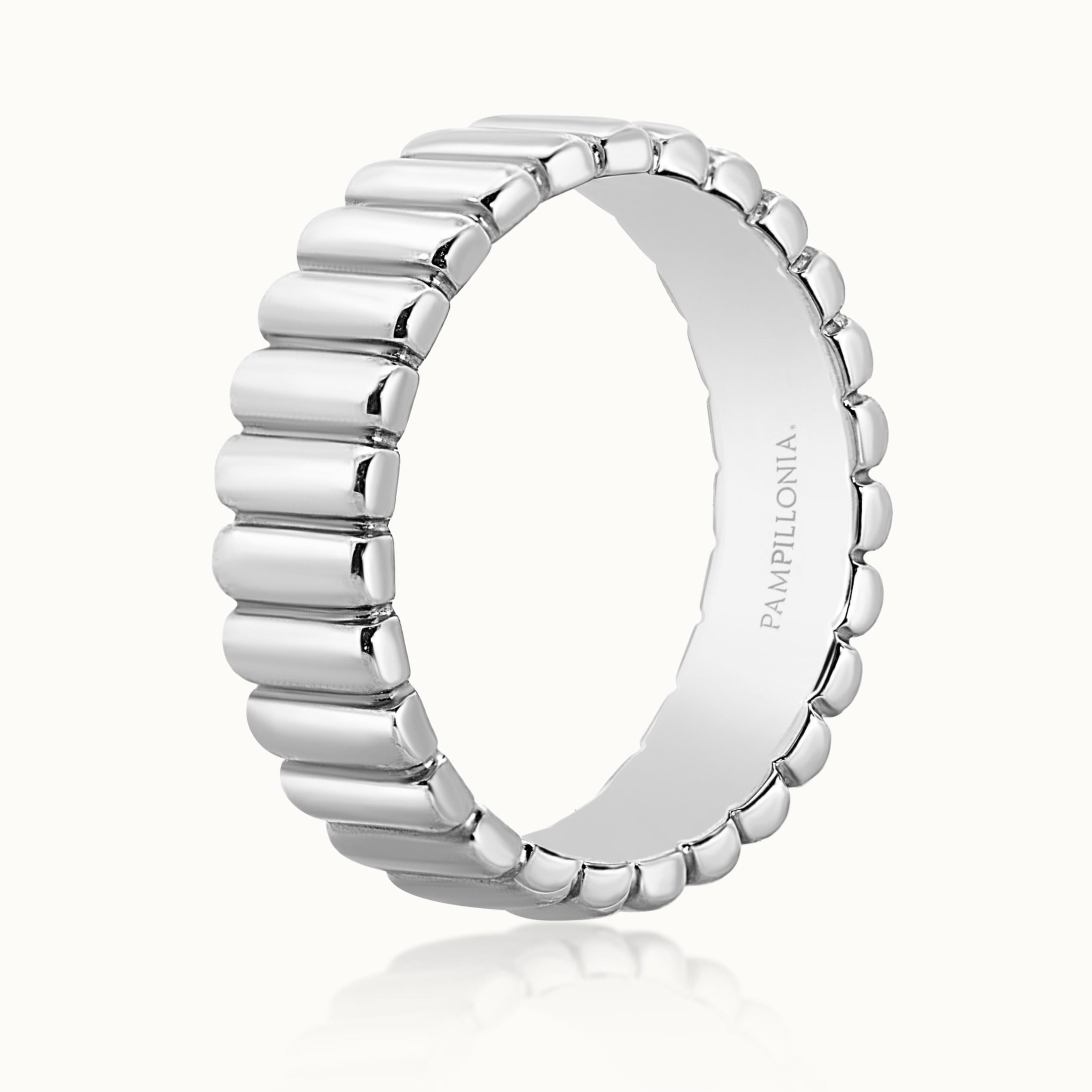 Aubri Fluted Band